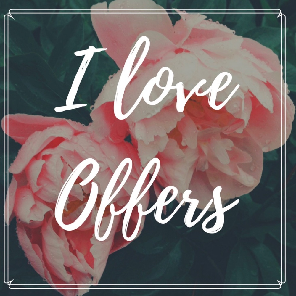 All reasonable offers accepted 🌸🌸🌸